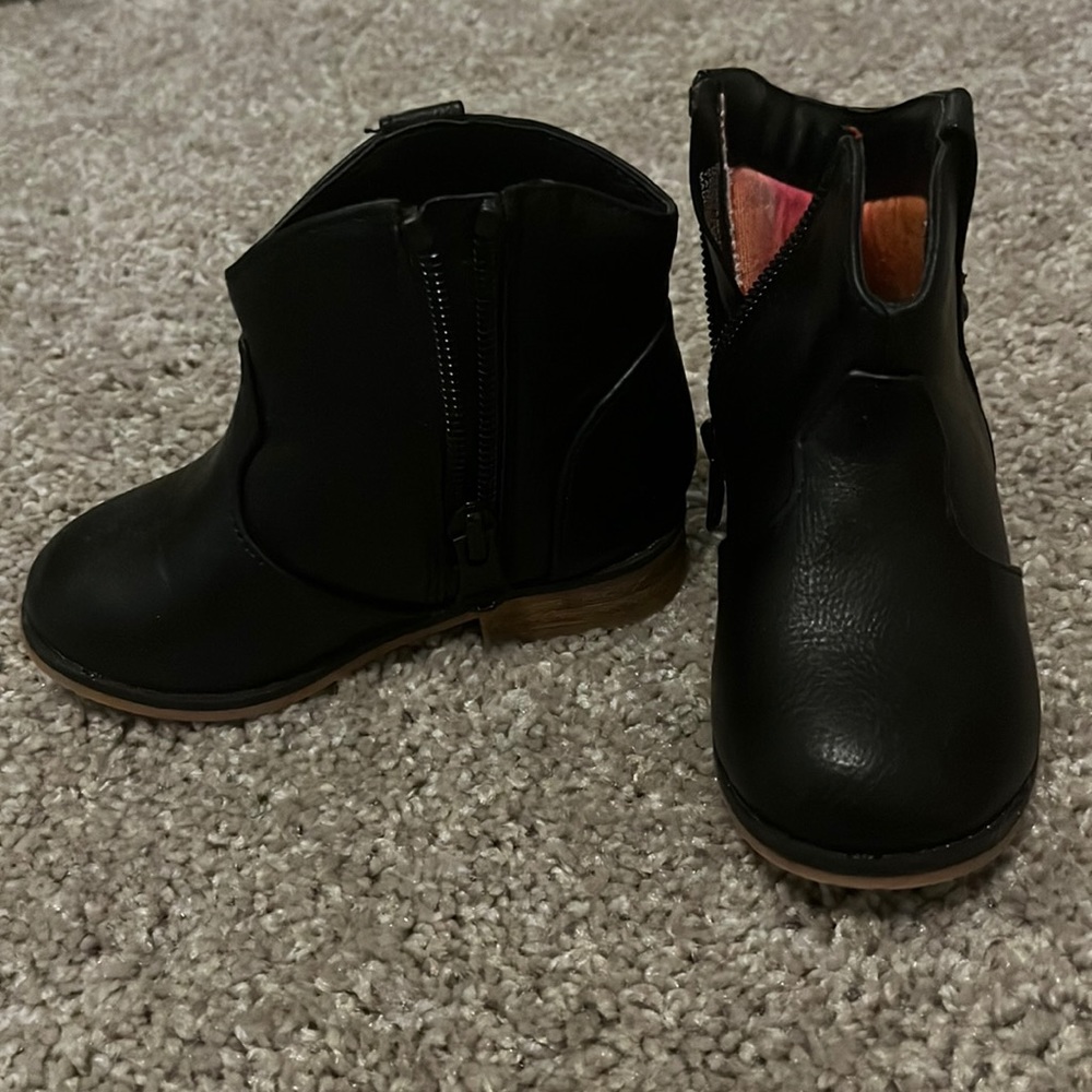 Toddler black boots